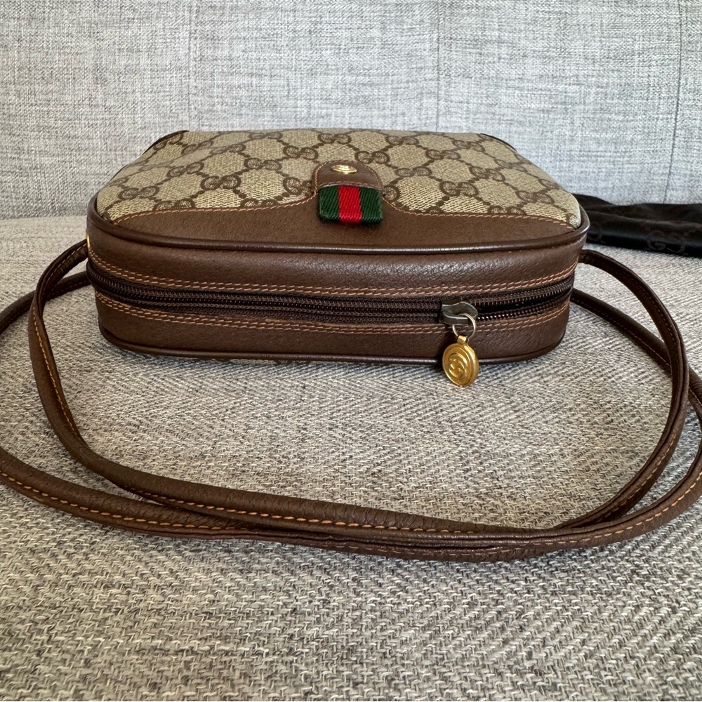 ❌SOLD❌Gucci GG Ophidia Canvas Crossbody Bag – Iconic Monogram & Web Detail✨ - Picture 6 of 17